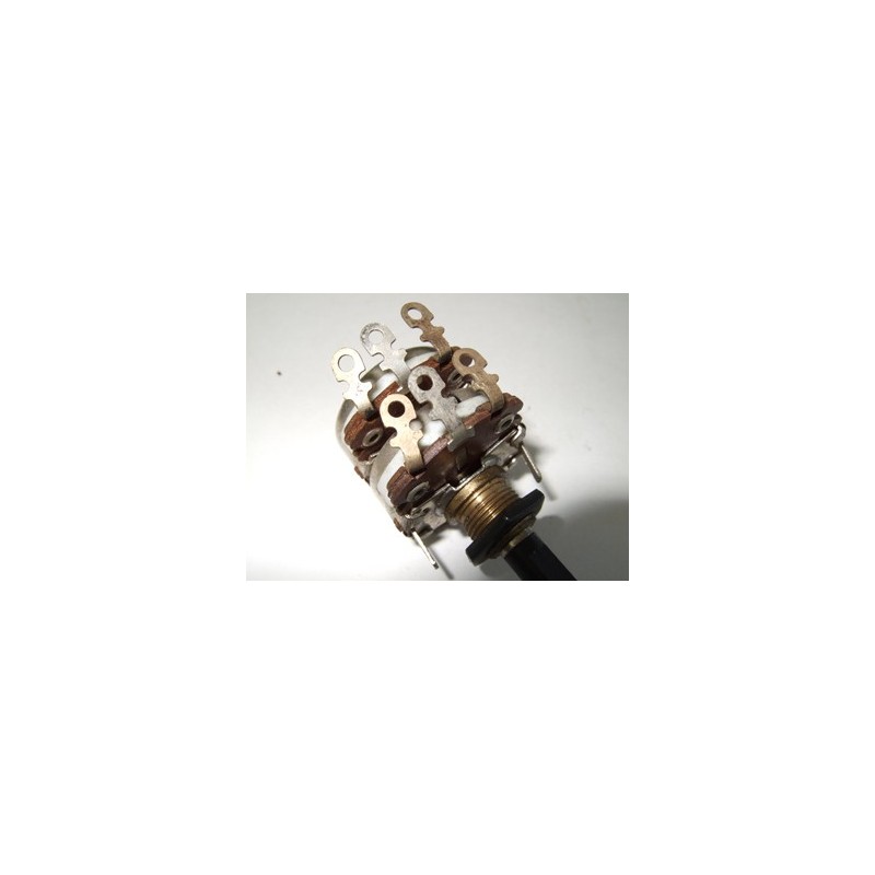 POTENTIOMETRE 2X 4.K7 OHMS POTENTIOMETRE 2X 4.K7 OHMS