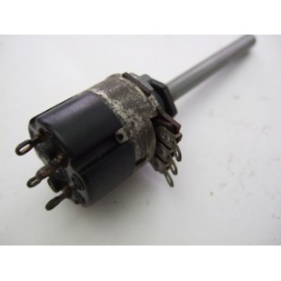 POTENTIOMETRE3X 1MG OHMS LIN.