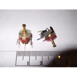 CONDENSATEUR  AJUSTABLE 60 PF