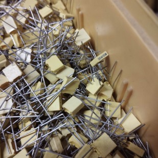 condensteur 10 nf 63v  5.08