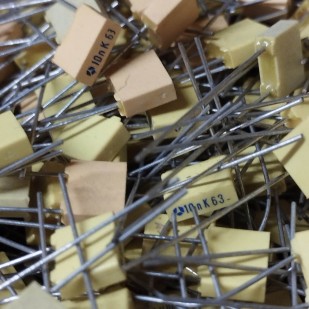 condensateur 10nf 63v 5.08