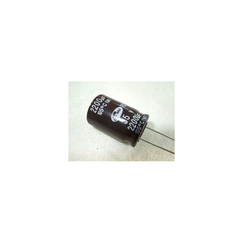 2200µF35V 2200µF35V